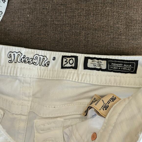 Miss Me Mid-Rise Skinny Jeans, Size 30 Stretch White Flap Embellished - Picture 6 of 7